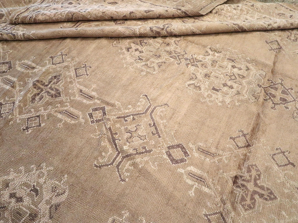 Vintage Turkish Oushak Carpet, No.10034 - Galerie Shabab