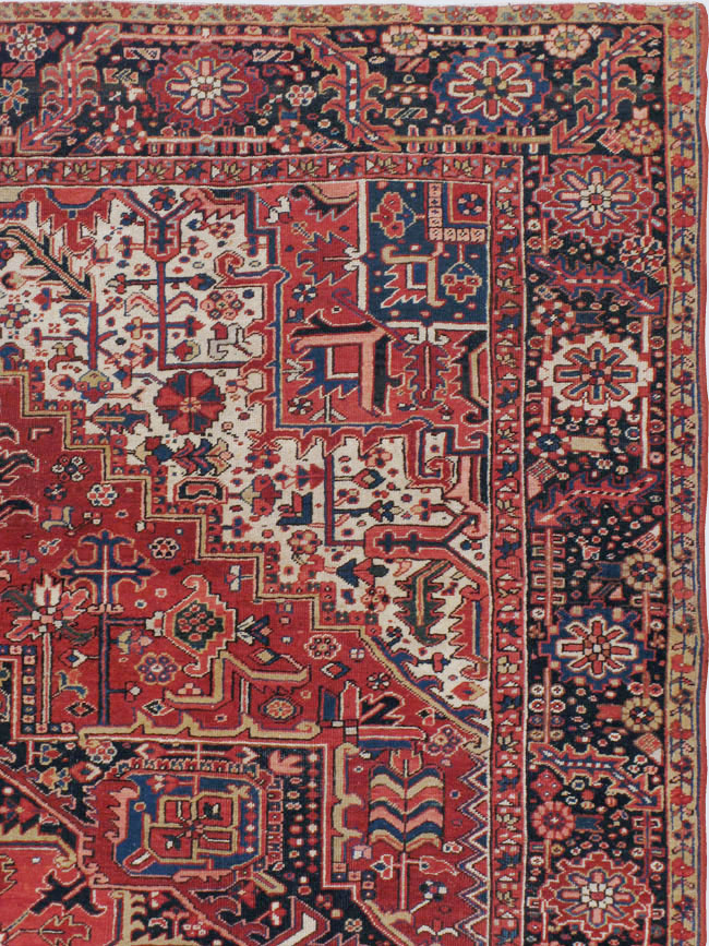 Vintage Persian Heriz Carpet, No.10053 - Galerie Shabab