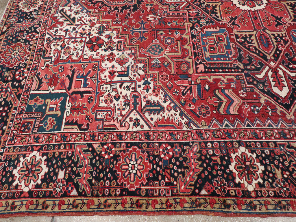Vintage Persian Heriz Carpet, No.10053 - Galerie Shabab