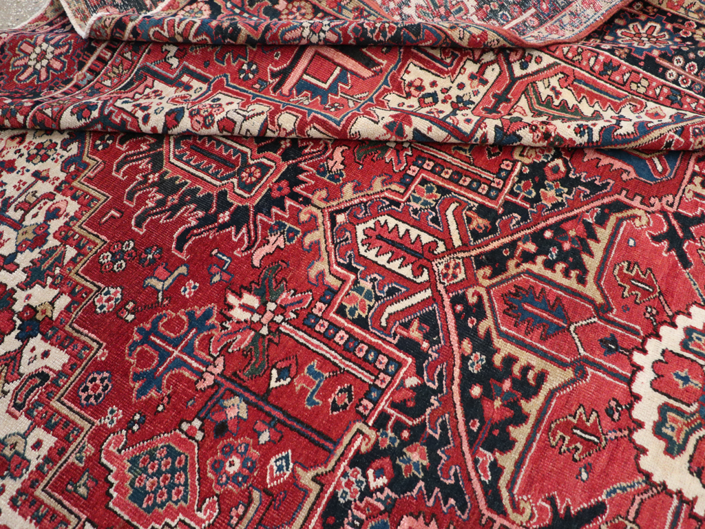 Vintage Persian Heriz Carpet, No.10053 - Galerie Shabab