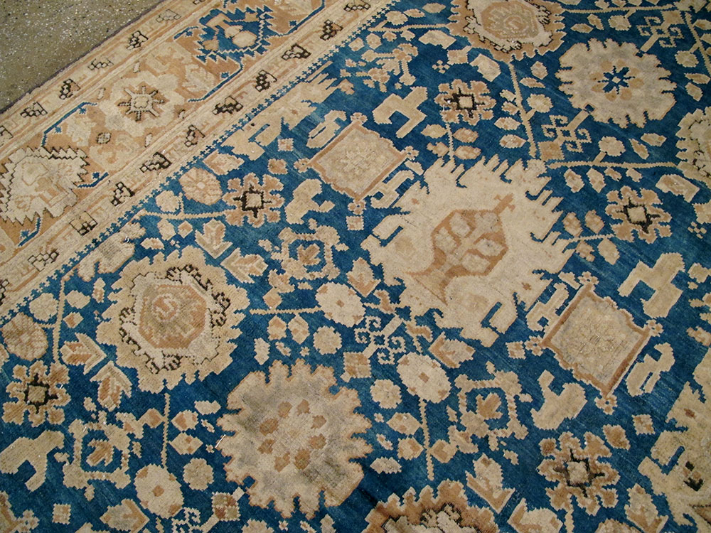 Antique Indian Agra Carpet, No.10115 - Galerie Shabab