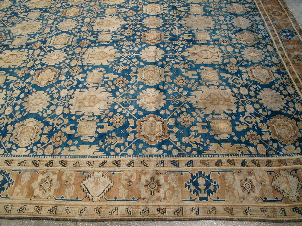 Antique Indian Agra Carpet, No.10115 - Galerie Shabab