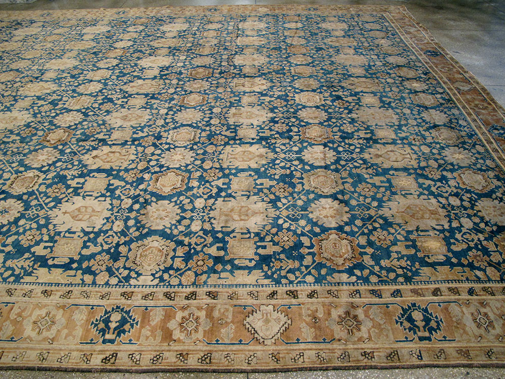 Antique Indian Agra Carpet, No.10115 - Galerie Shabab