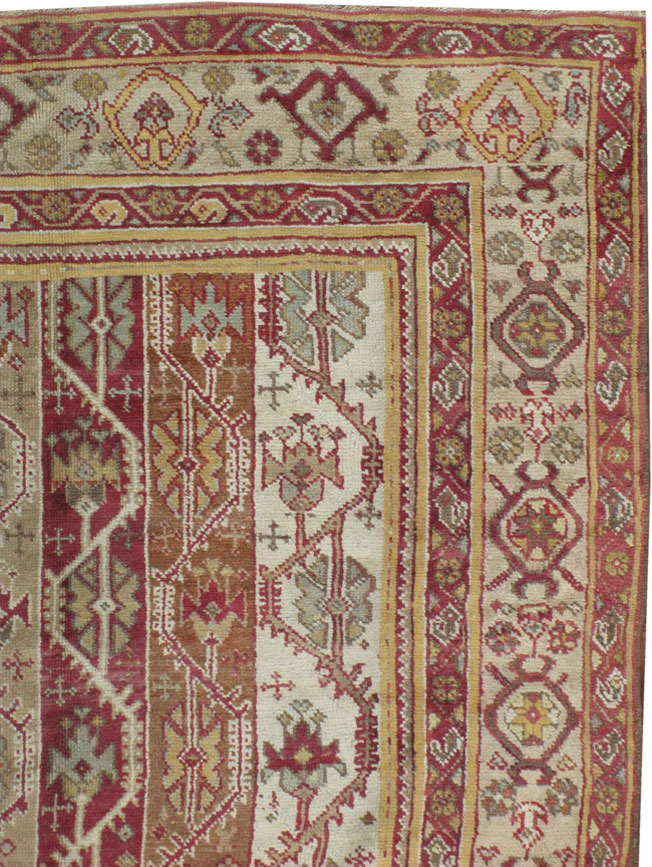 Antique Turkish Oushak Carpet, No.10142 - Galerie Shabab