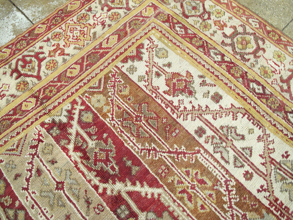 Antique Turkish Oushak Carpet, No.10142 - Galerie Shabab