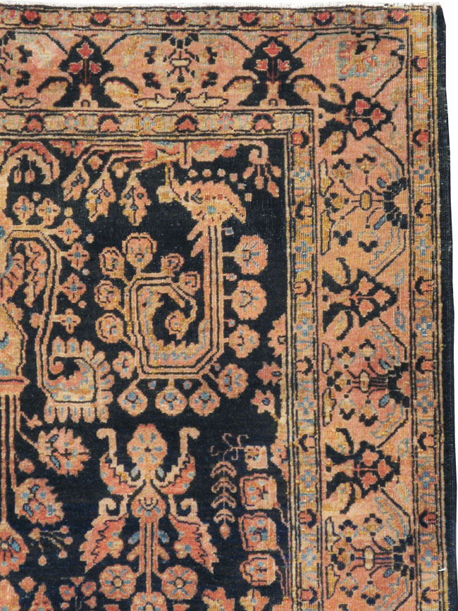 Antique Persian Sarouk Mohajeran Accent Rug, No.10173 - Galerie Shabab