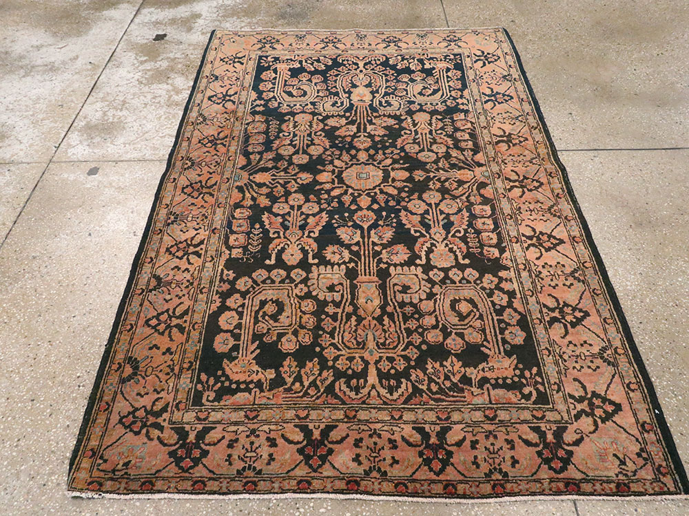 Antique Persian Sarouk Mohajeran Accent Rug, No.10173 - Galerie Shabab