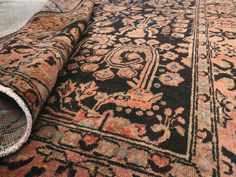 Antique Persian Sarouk Mohajeran Accent Rug, No.10173 - Galerie Shabab