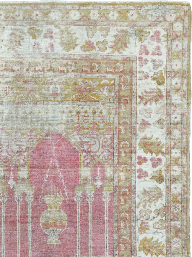 Antique Turkish Sivas Throw Rug, No.10175 - Galerie Shabab
