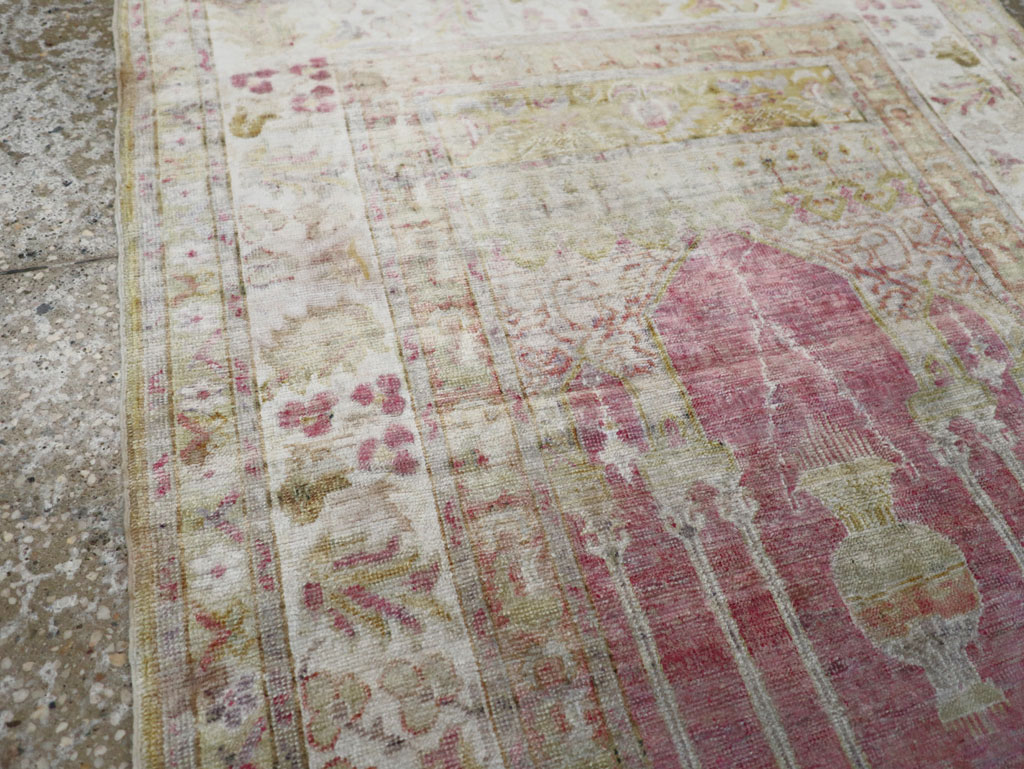 Antique Turkish Sivas Throw Rug, No.10175 - Galerie Shabab