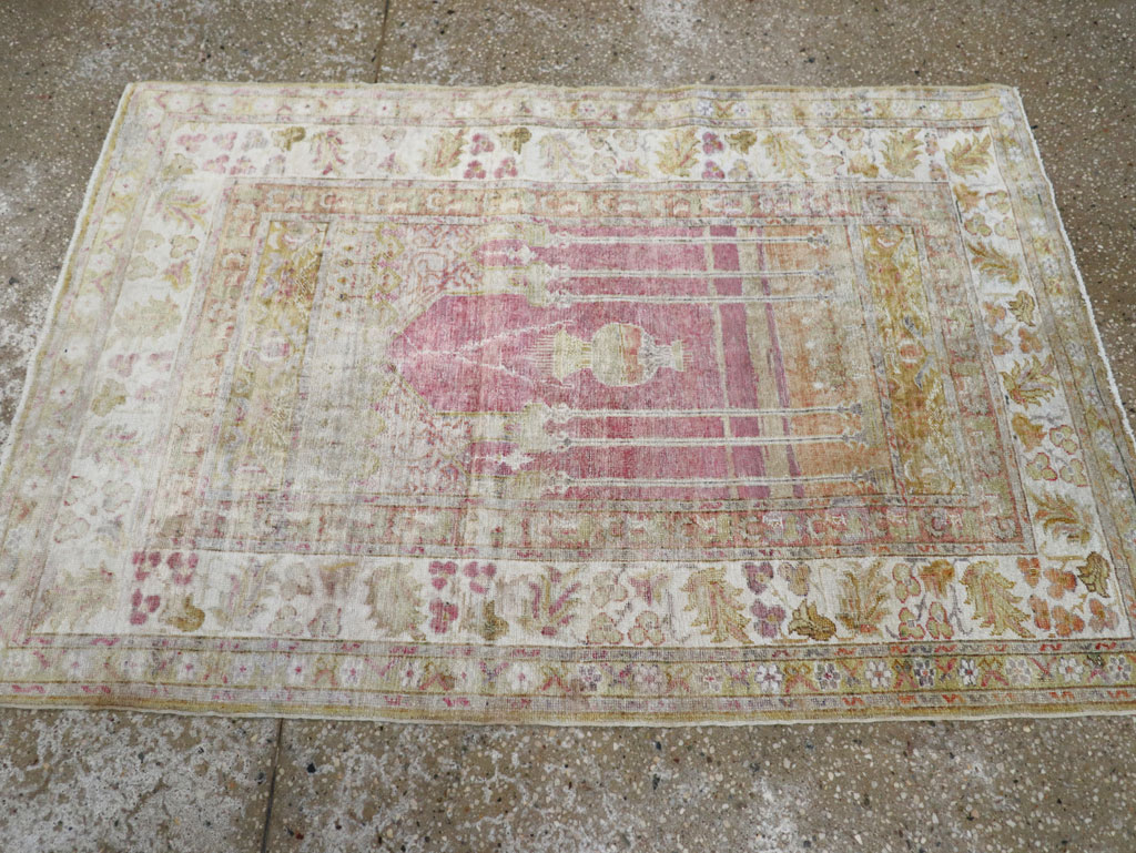 Antique Turkish Sivas Throw Rug, No.10175 - Galerie Shabab