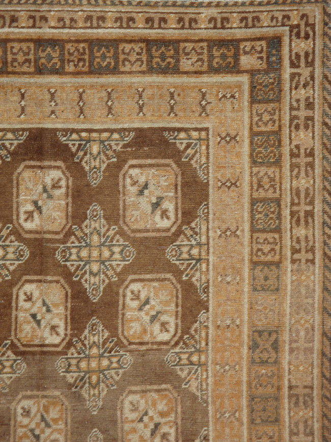 A Khotan Carpet, No.10246 - Galerie Shabab