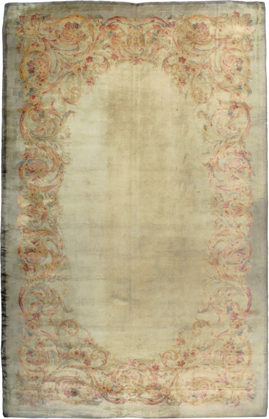A Savonnerie Carpet, No.10261 - Galerie Shabab