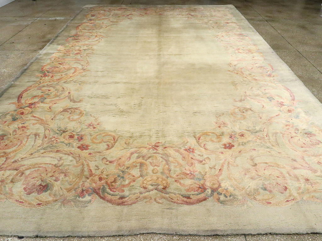 A Savonnerie Carpet, No.10261 - Galerie Shabab
