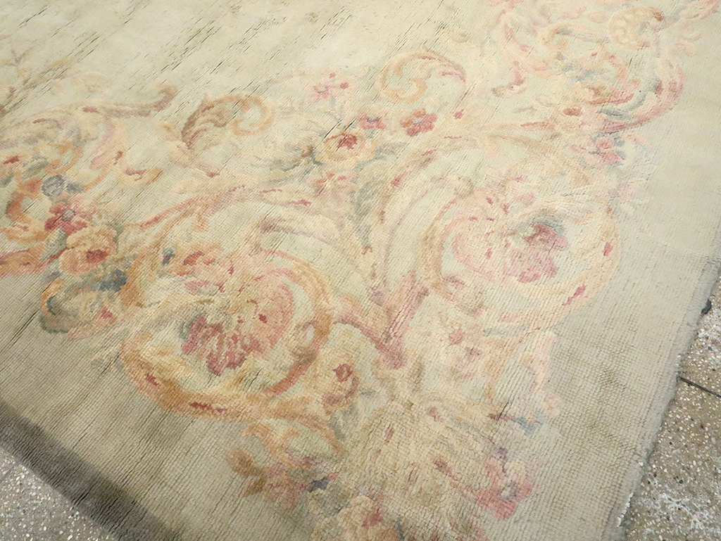 A Savonnerie Carpet, No.10261 - Galerie Shabab