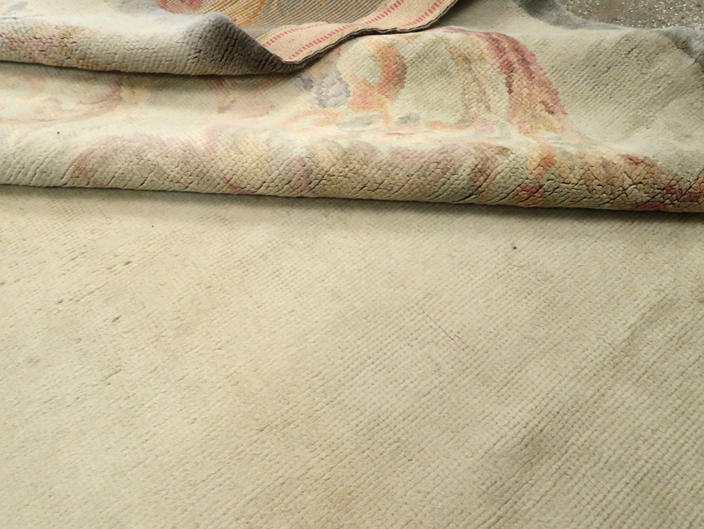 A Savonnerie Carpet, No.10261 - Galerie Shabab