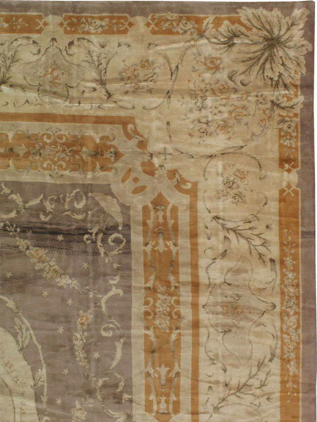 A Savonnerie Carpet, No.10262 - Galerie Shabab