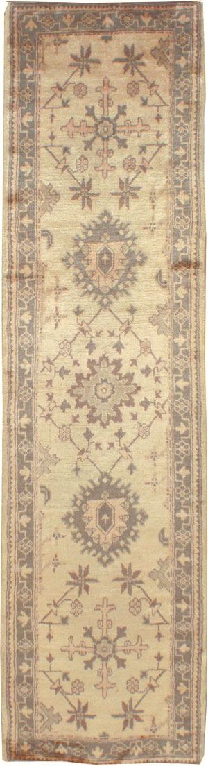Antique Turkish Oushak Runner, No.10263 - Galerie Shabab