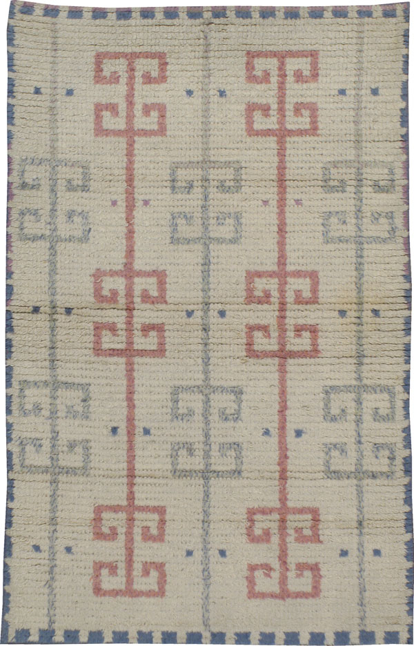 A Cuenca Carpet, No.10273 - Galerie Shabab