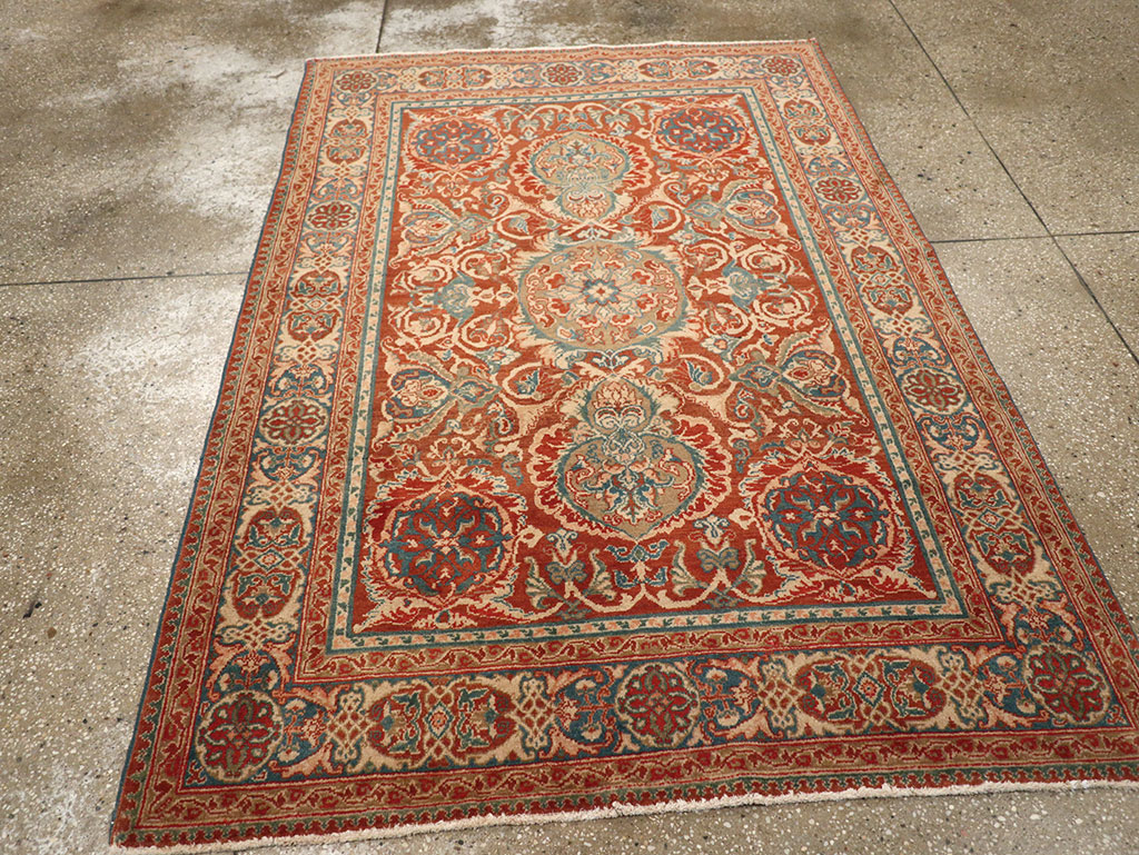 An Agra Rug, No.10317 - Galerie Shabab