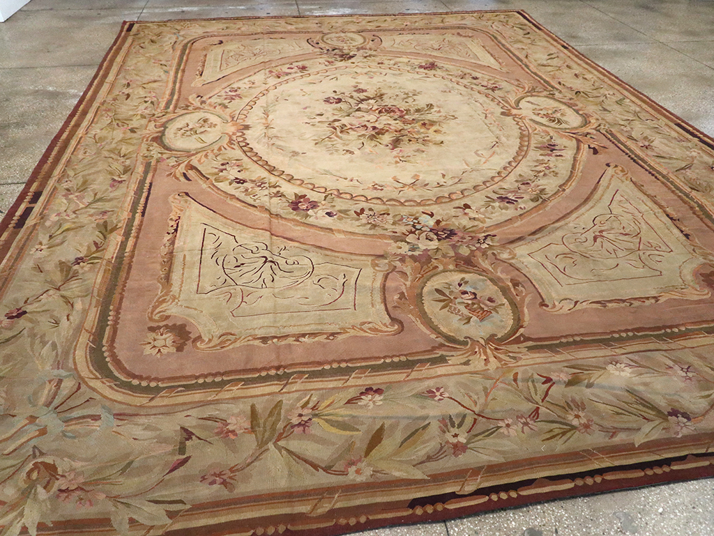 Antique French Aubusson Flatweave Carpet, No.10325 - Galerie Shabab
