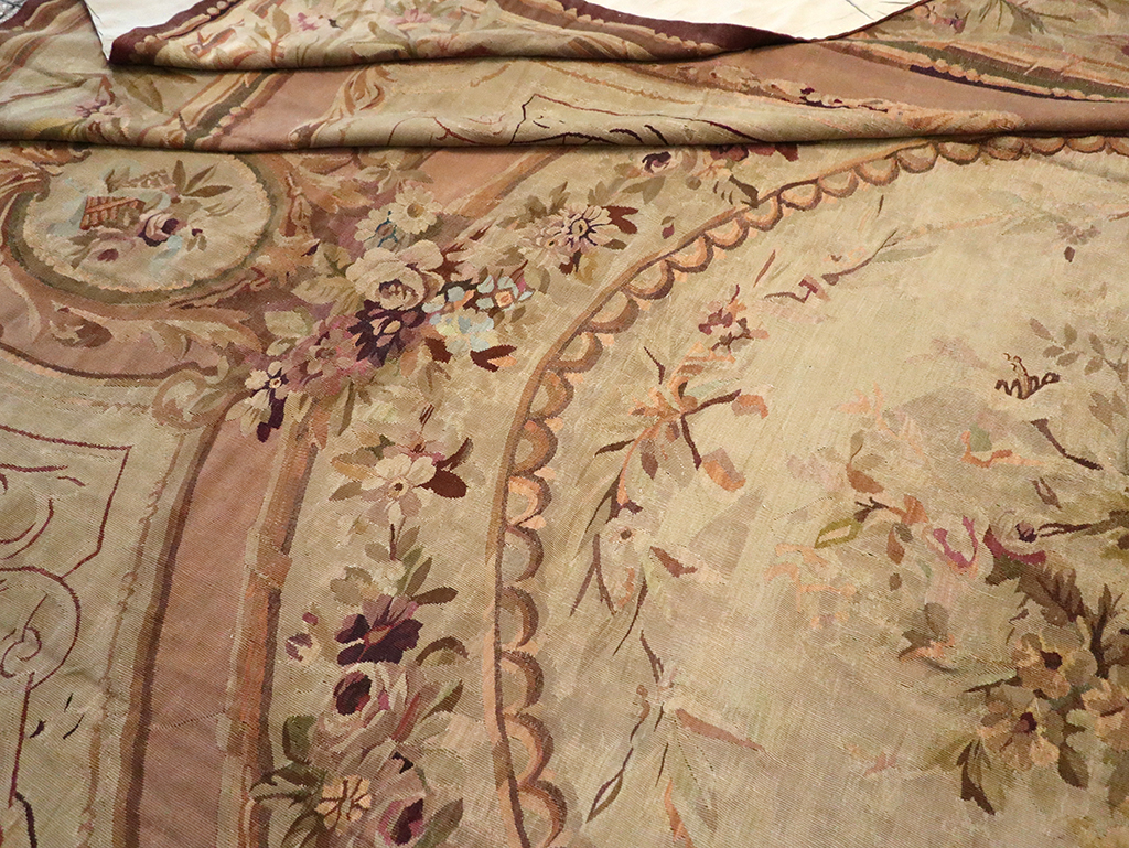 Antique French Aubusson Flatweave Carpet, No.10325 - Galerie Shabab