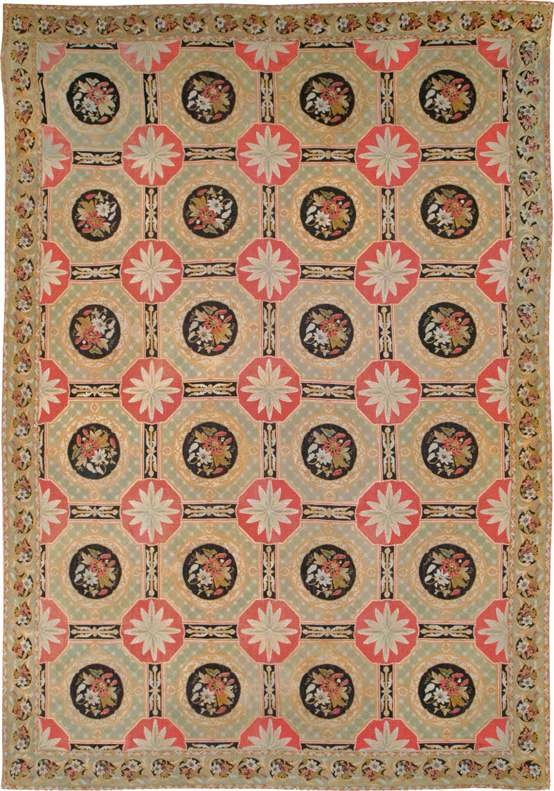 Antique English Needlepoint Carpet, No.10328 - Galerie Shabab