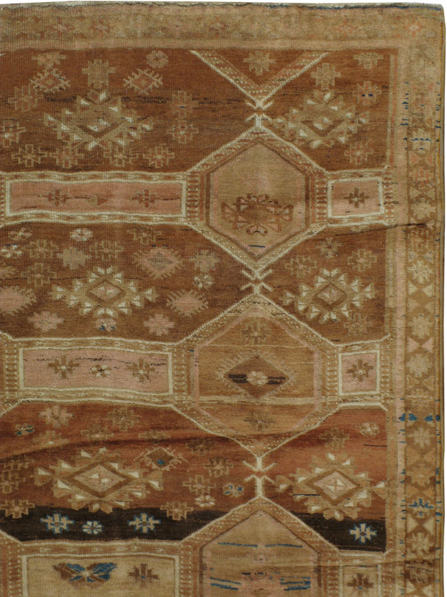 Antique Persian Kurdish Carpet, No.10337 - Galerie Shabab