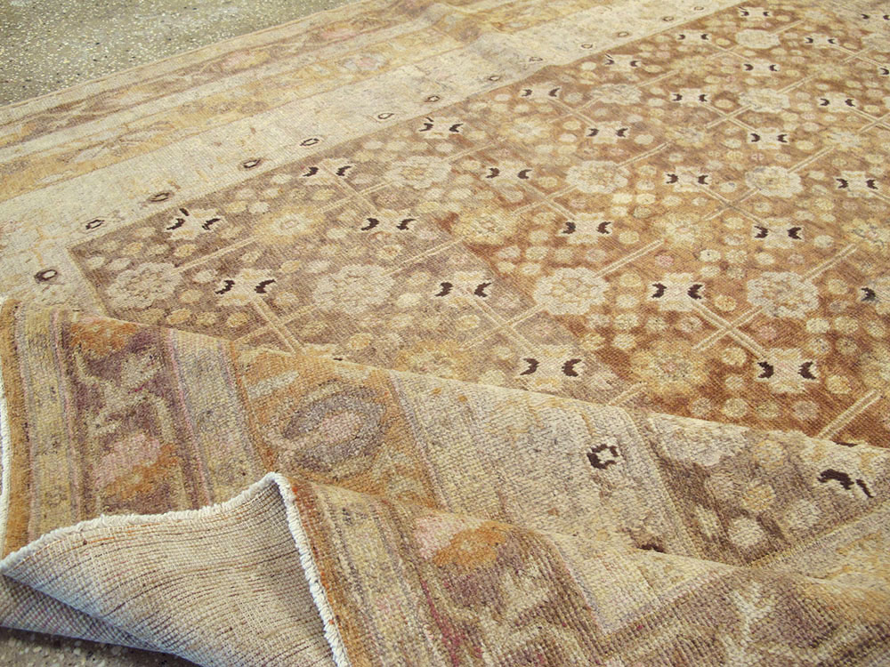 A Khotan Carpet, No.10349 - Galerie Shabab