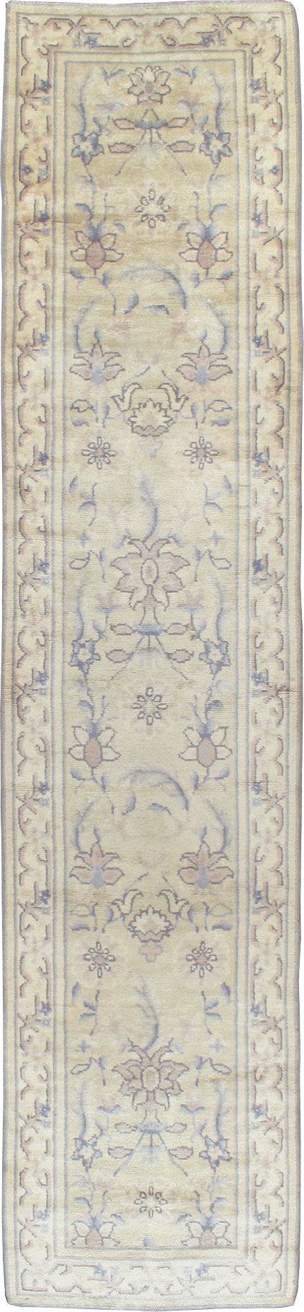 A European Carpet, No.10355 - Galerie Shabab