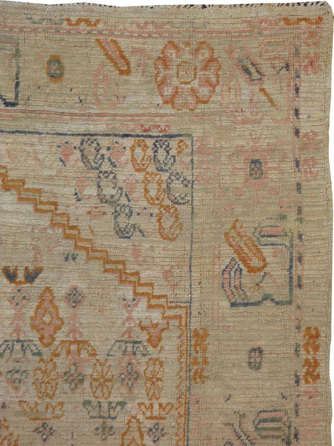 A Ghiordes Carpet, No.10357 - Galerie Shabab