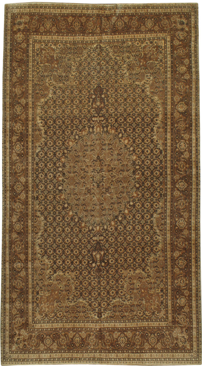 A Mashad Carpet, No.10390 - Galerie Shabab