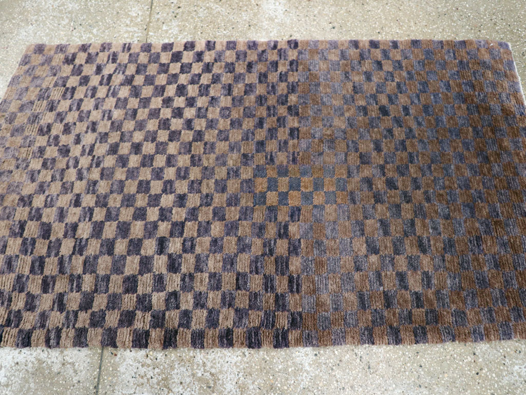 A Deco Carpet, No.10415 - Galerie Shabab
