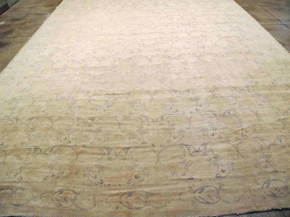 A Cuenca Carpet, No.10434 - Galerie Shabab