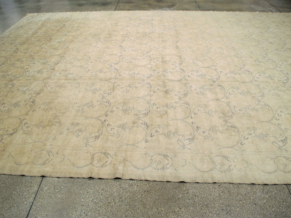 A Cuenca Carpet, No.10434 - Galerie Shabab