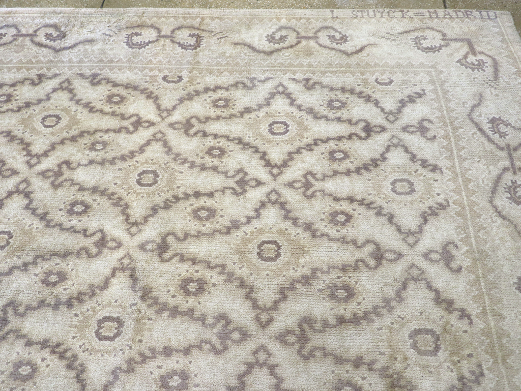 A Cuenca Carpet, No.10464 - Galerie Shabab