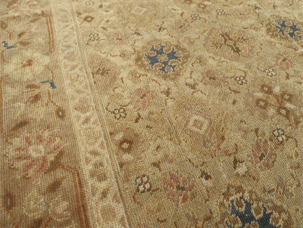 An Oushak Carpet, No.10630 - Galerie Shabab