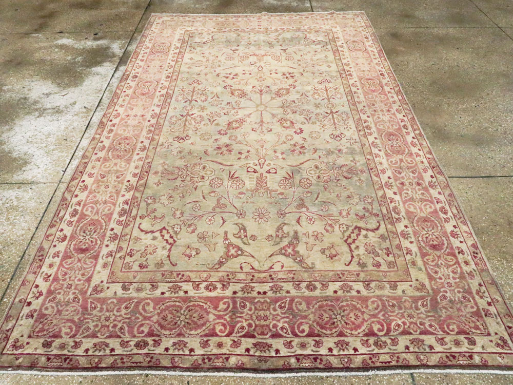 Antique Persian Lavar Kerman Rug, No.10635 - Galerie Shabab