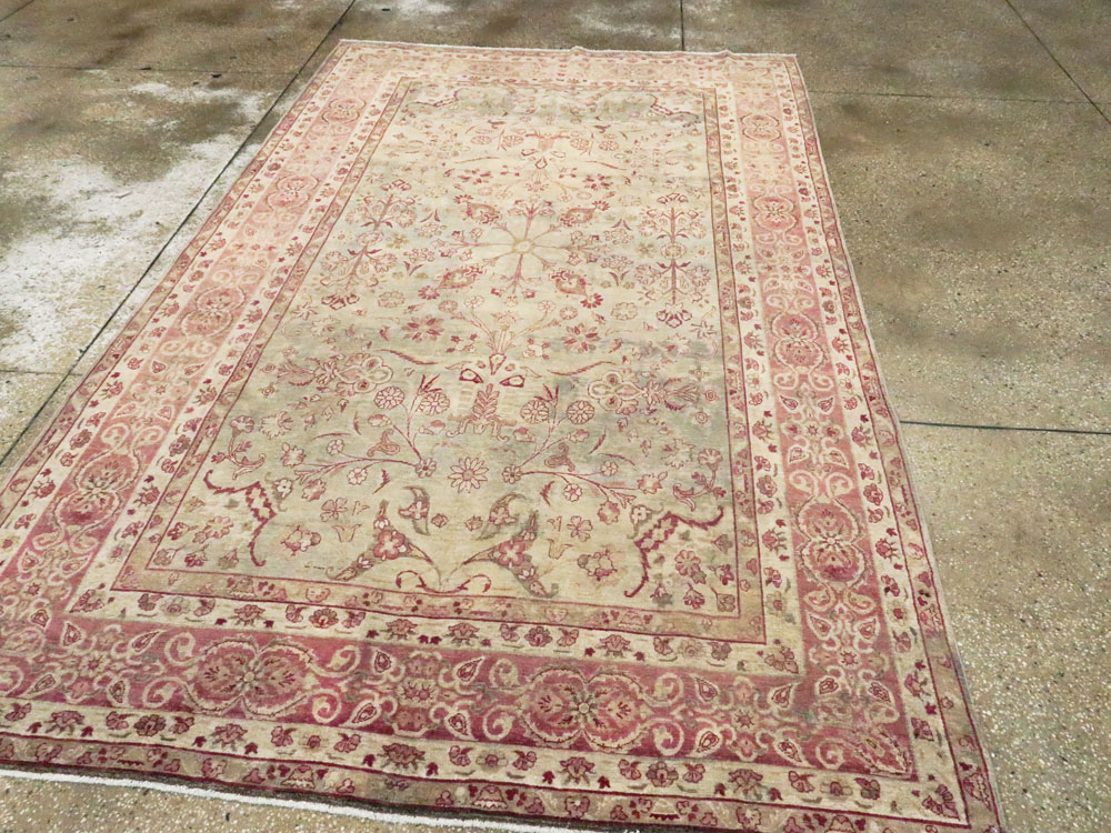Antique Persian Lavar Kerman Rug, No.10635 - Galerie Shabab