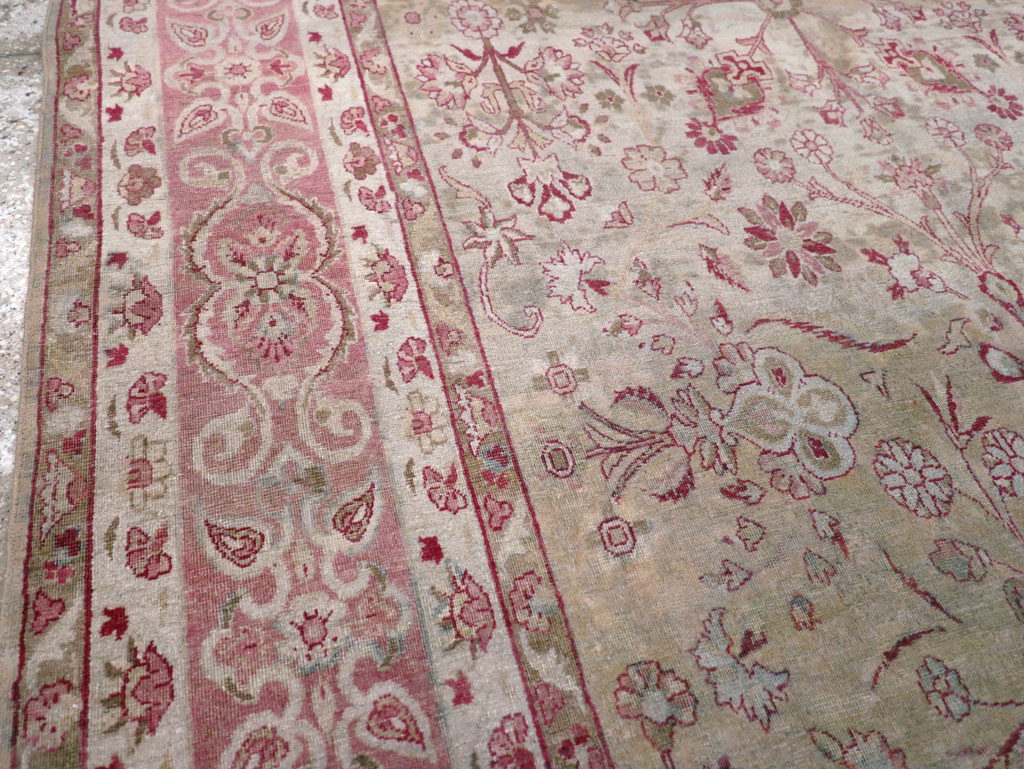 Antique Persian Lavar Kerman Carpet, No.10636 - Galerie Shabab