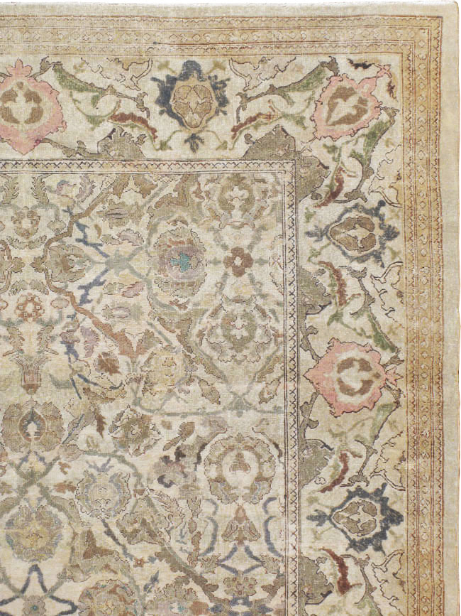 Antique Indian Amritsar Long and Narrow Carpet, No.10643 - Galerie Shabab