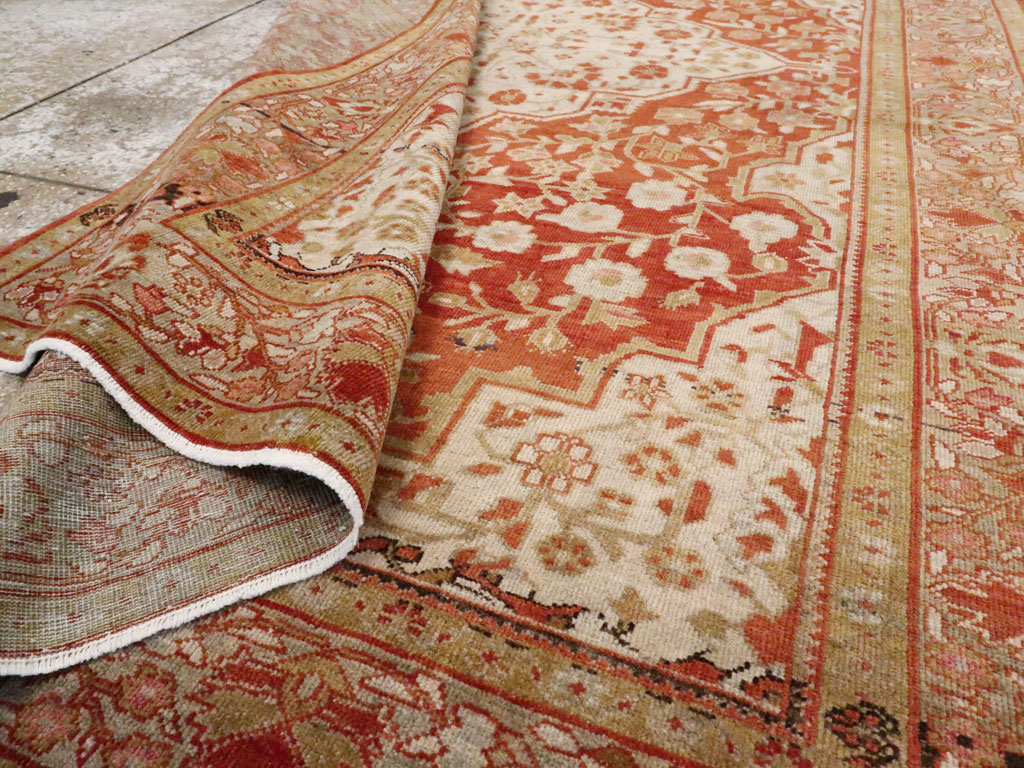 Antique Sarouk Fereghan Rug, No.10667 - Galerie Shabab
