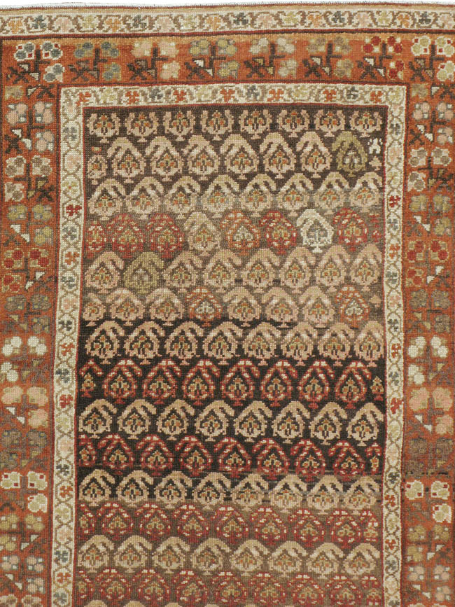 Antique Kurdish Runner, No.10757 - Galerie Shabab