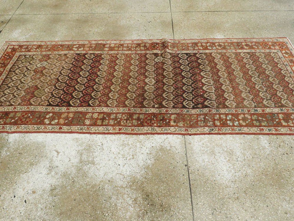 Antique Kurdish Runner, No.10757 - Galerie Shabab