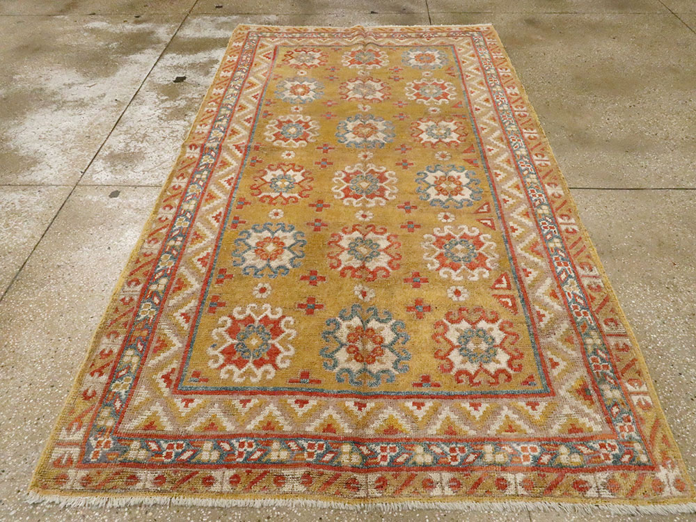 A Khotan Carpet, No.10771 - Galerie Shabab