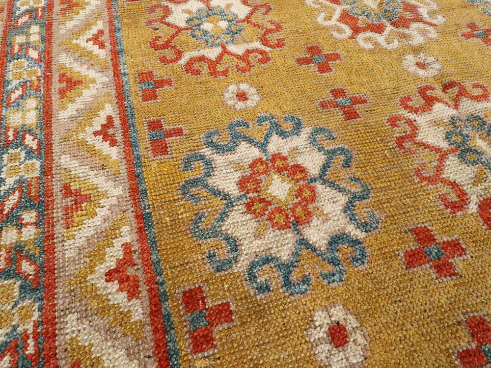 A Khotan Carpet, No.10771 - Galerie Shabab