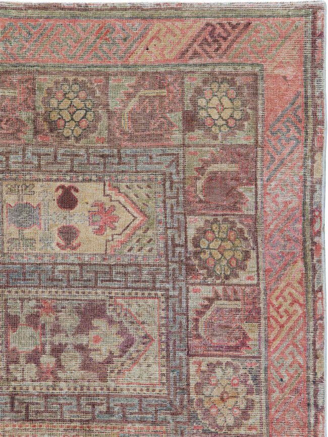 Antique East Turkestan Khotan Gallery Carpet, No.10772 - Galerie Shabab