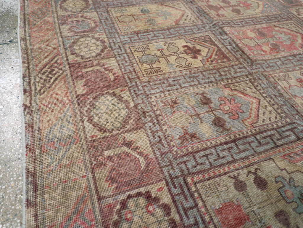 Antique East Turkestan Khotan Gallery Carpet, No.10772 - Galerie Shabab