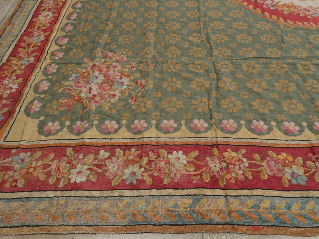 Antique English Needlepoint Carpet, No.10787 - Galerie Shabab