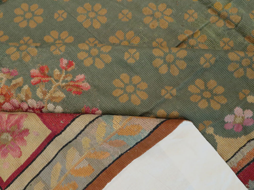 Antique English Needlepoint Carpet, No.10787 - Galerie Shabab